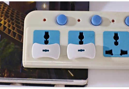 Set of 6 Socket Cover Clips Protect Your Kids from Electric Sockets Secure & Durable Socket Safety Covers.