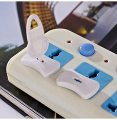 Set of 6 Socket Cover Clips Protect Your Kids from Electric Sockets Secure & Durable Socket Safety Covers.